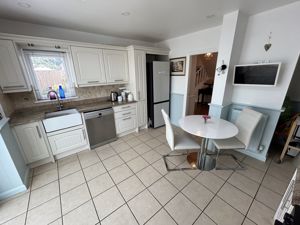 Photo 8- click for photo gallery